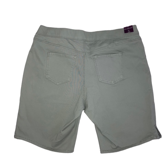 Gloria Vanderbilt Stretch Luxe Women’s Shorts NWT - Picture 3 of 4
